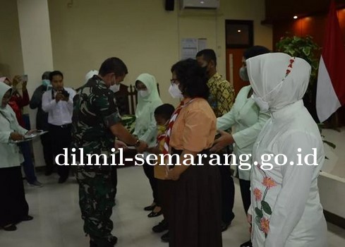 Pelaksanaan Program Bantuan Dana Beasiswa Dharma Yukti Karini Cabang Kota Semarang